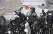 Usulsüz Engelli Raporu Saglayan 51 Süpheli Tutuklandi