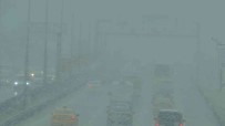 Maltepe'de Ani Baslayan Kar Yagisi Sise Neden Oldu, E-5'Te Sürücüler Ilerlemekte Zorlandi