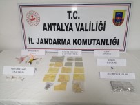 Antalya'da 3 Bin 300 Kullanimlik Emdirilmis Sentetik Bonzai Ele Geçirildi