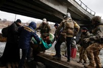 UKRAYNA - Rus ordusu kadın ve çocuklardan oluşan sivil grubu vurdu: Yedi kişi hayatını kaybetti