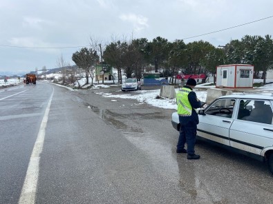 Balikesir'de Jandarmadan 50 Sahsa Gözalti