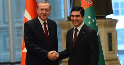 Başkan Erdoğan Berdimuhammedov ile görüştü