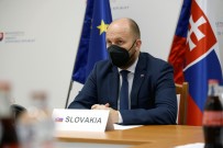 Slovakya, Sinirdaki Ujgorod Havalimani'na Saldiri Ihtimalinden Dolayi Endiseli