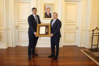 Gazi Dogan'a, Devlet Övünç Madalyasi Ve Beraati Verildi