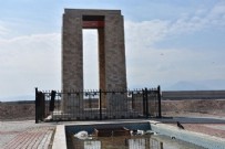 CHP - CHP'li belediyeden büyük ayıp! İzmir'de Çanakkale Şehitleri Anma Parkı ve Anıtı bakımsızlıktan...