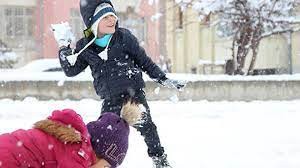 Eğitime kar engeli! İşte 18 Mart Cuma günü hangi illerde okullar tatil edildi?