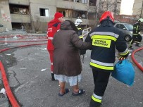 Kiev'de 16 Katli Binaya Roket Isabet Etti Açiklamasi 1 Ölü, 3 Yarali