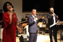 Rektör Elmaci, Konserde Çanakkale Türküsünü Seslendirdi