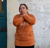 Siddete Ugrayan Kadin, 15 Yasinda '100 Mark, Cumhuriyet Altini Ve Silah' Karsiligi Evlendirilmis