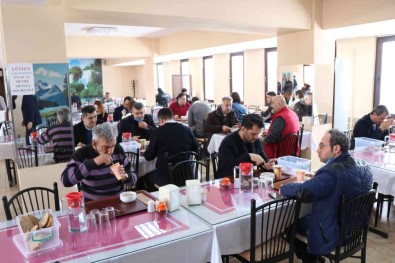 50 Bin Kamu Çalisanina 'Ecdat Asi'