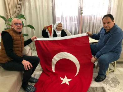 Çanakkale Kahramani Müstecip Onbasi'nin Kizi Konustu