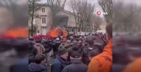 Fransa'da Çiftçiler Artan Akaryakit Fiyatlarini Protesto Etti