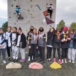 Köprüören Tek Termik Ortaokulu Spor Tirmanisi Dali'nda 5 Kupa Kazandi