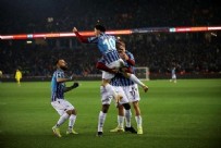 Karlar altında müthiş maç! Çaykur Rizespor, lider Trabzonspor’u devirdi…