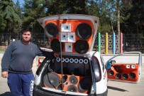 Hayalini Gerçeklestirmek Için 60 Bin TL'lik, Aracina 140 Bin  TL'lik Ses Sistemi Dösetti