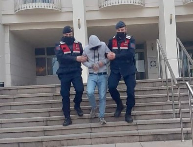 Jandarma, Aranan 2 Sahsi Operasyonla Yakaladi