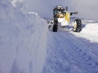 Karabük'te Kar Nedeniyle Kapanan Köy Yollarindan 200'Ü Ulasima Açildi