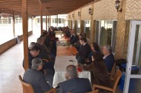 Baskan Tulup Mahalle Muhtarlariyla Bulustu