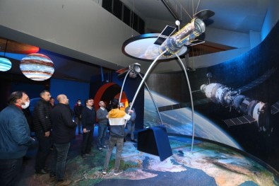 Antalya Bilim Merkezi, BILIMFEST Ile Açiliyor