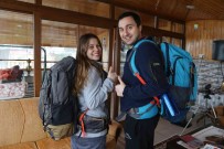 Mühendis Çift ASELSAN'dan Istifa Ederek Sirt Çantalariyla Dünyayi Gezme Karari Aldi Haberi