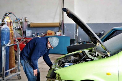 Buzlanmada Trafik Kazalari Artti, Kaportacilarda Yer Kalmadi