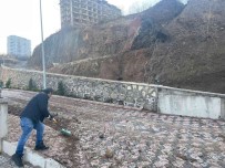 Fatsa'da Korkutan Heyelan, 15 Katli Binaya Tehdit Olusturdu