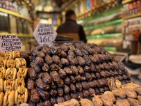 Ramazan'in Gözdesi Hurmalar, Tezgahlardaki Yerini Aldi