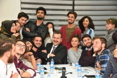 BM, Baskan Yilmaz'i 45 Ülkeye Örnek Gösterdi