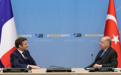 Cumhurbaşkanı Erdoğan ile Fransa Cumhurbaşkanı Macron bir araya geldi