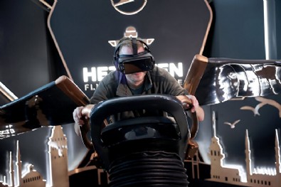 'Hezarfen' ile İstanbul keyfi: THY uçuş simülatörünü yolcularının deneyimine sundu