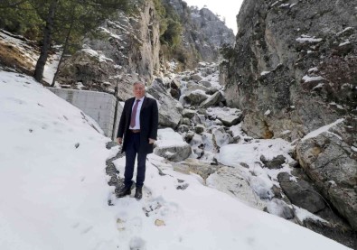 Honaz Kirazinin Kalitesini Arttirmak Için Tarimsal Sulama Yatirimlarina Hiz Verildi