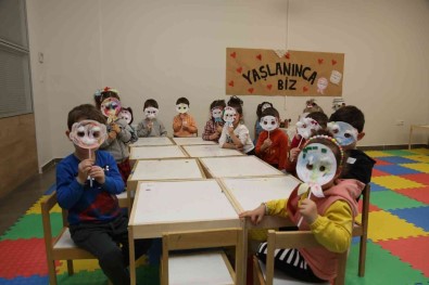 Miniklerden Yaslilara Saygi Haftasi Etkinligi