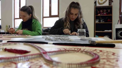 Osmanli Sanati 'Filografi' Yozgatli Kadinlarin Ellerinde Yeniden Hayat Buluyor