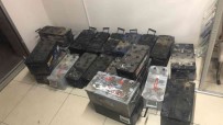 Sultanbeyli'de Park Halindeki Araçlara Dadanan 'Akü Hirsizlari'na Operasyon