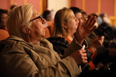 Bartin Üniversitesinden 'Yaslilara Saygi Haftasi'nda Anlamli Etkinlik