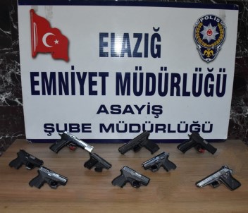 Elazig'da Asayis Ve Sok Uygulamalari Açiklamasi 135 Süpheli Yakalandi