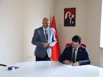 Hakkâri Valiliginden '8 Bin TL Promosyon' Rekoru