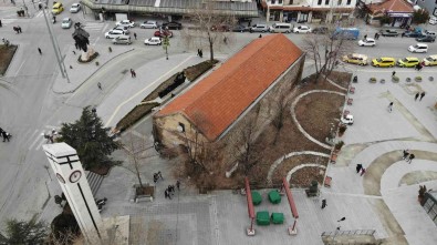 Firdevs Bey Bedesteni Kapali Çarsisi 461 Yildir Hizmet Veriyor