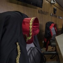 Sahte savcı kılığında boşanma oyunu!