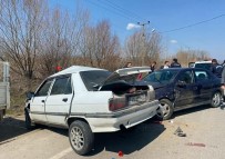 Simav'da Trafik Kazasi Açiklamasi 1 Ölü, 4 Yarali