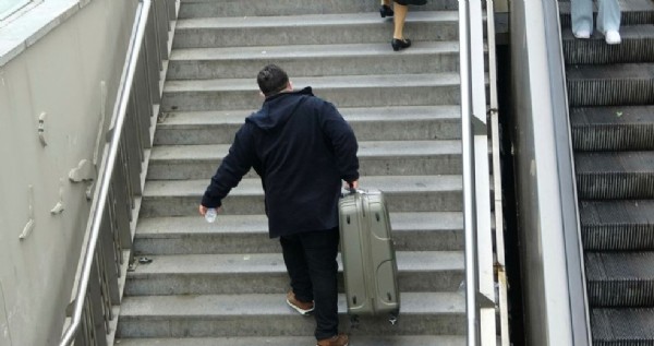 Taksim'de yürüyen merdiven çilesi! CHP'li İBB'den vatandaşa eziyete devam!
