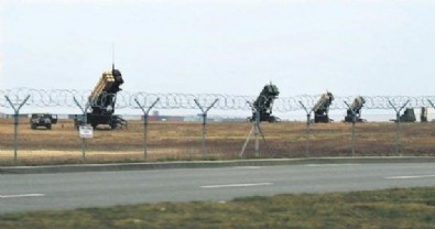 ABD'nin Polonya'daki patriotları ilk kez görüntülendi! Namlular Ukrayna'ya çevrili...