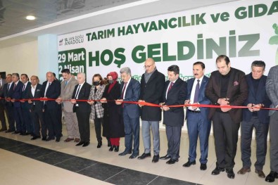 12. Van Dogu Anadolu Tarim Hayvancilik Ve Gida Fuari Kapilarini Açti