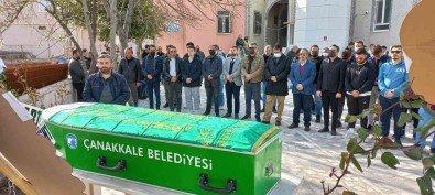 Çanakkale'de Denizde Bogulan Genç Için Cenaze Töreni Düzenlendi