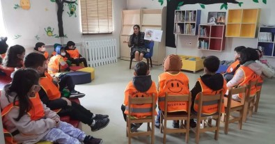 Çaycumalilar 'Kütüphanede Hayat Var' Dedi