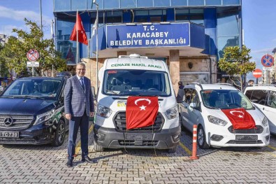 Karacabey Belediyesi'nin Araç Filosu Güçleniyor