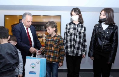 Talas'in Kütüphanelerinde Hayat Var