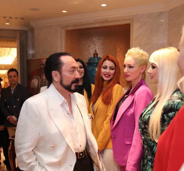 Adnan Oktar davasında flaş gelişme! Gözaltına alınan 50 sanık tutuklandı!