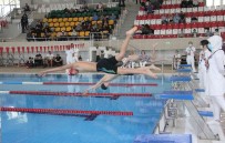 Kütahya'da Okul Sporlari Küçükler Yüzme Yarismasi