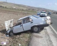 Lastigi Patlayan Otomobil Kaza Yapti